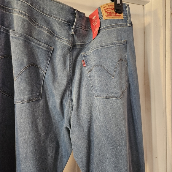 Women levi jeans size 33 - Picture 3 of 4